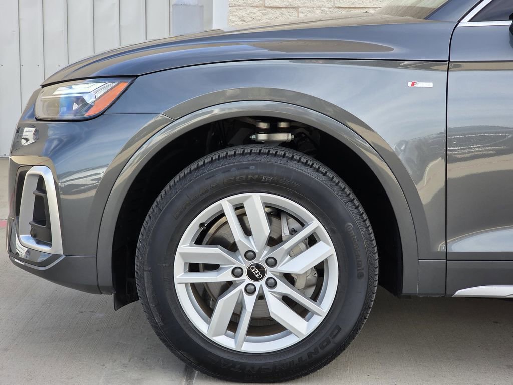 Used 2023 Audi Q5 2.0T Premium w/ Convenience Package AWD/4WD image 5