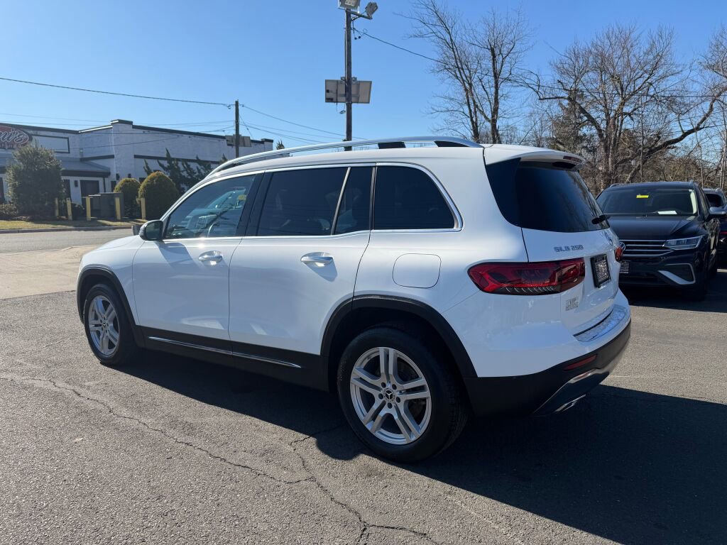 Used 2022 Mercedes-Benz GLB 250 4MATIC image 5