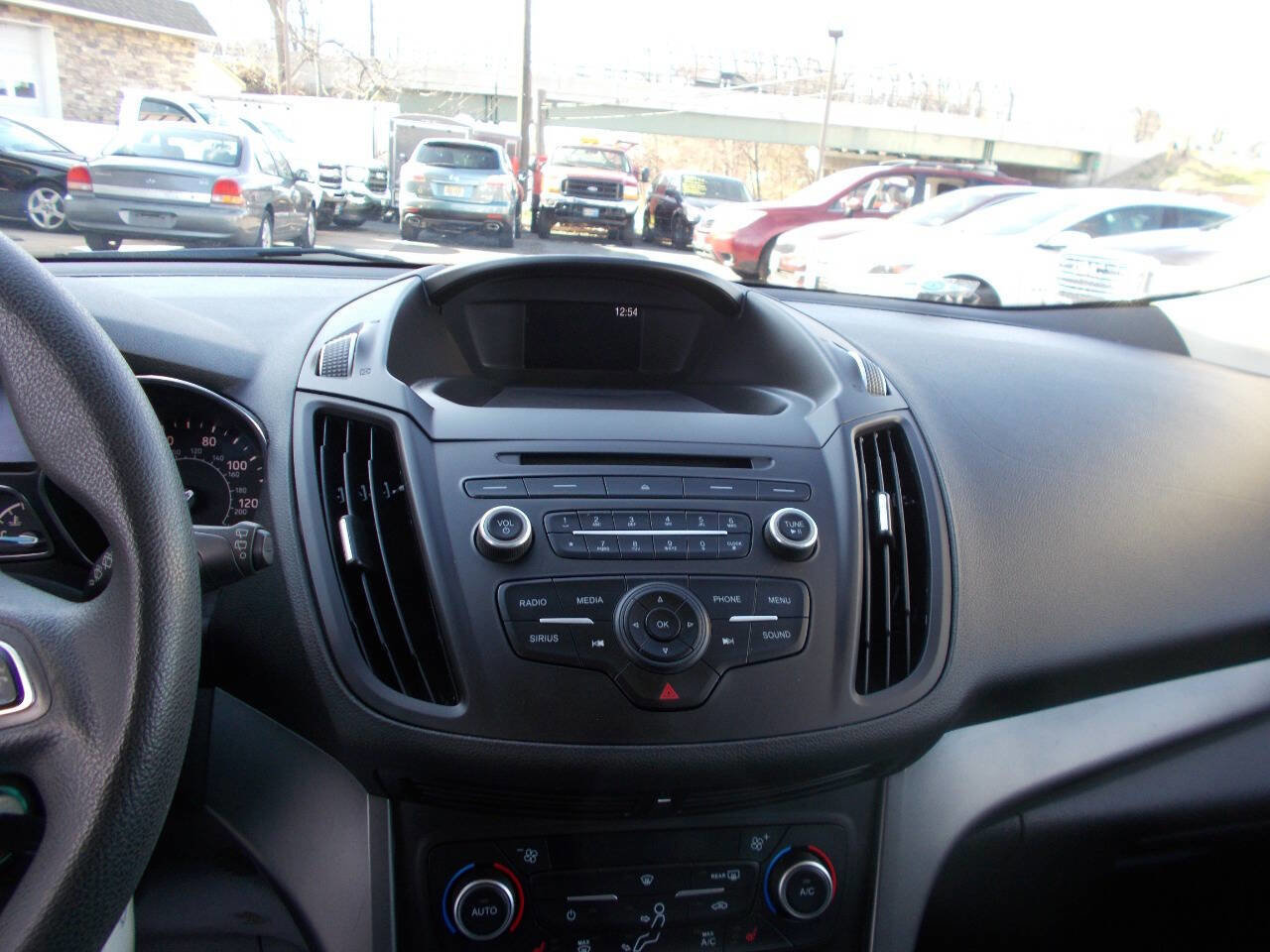 Used 2018 Ford Escape SE image 13