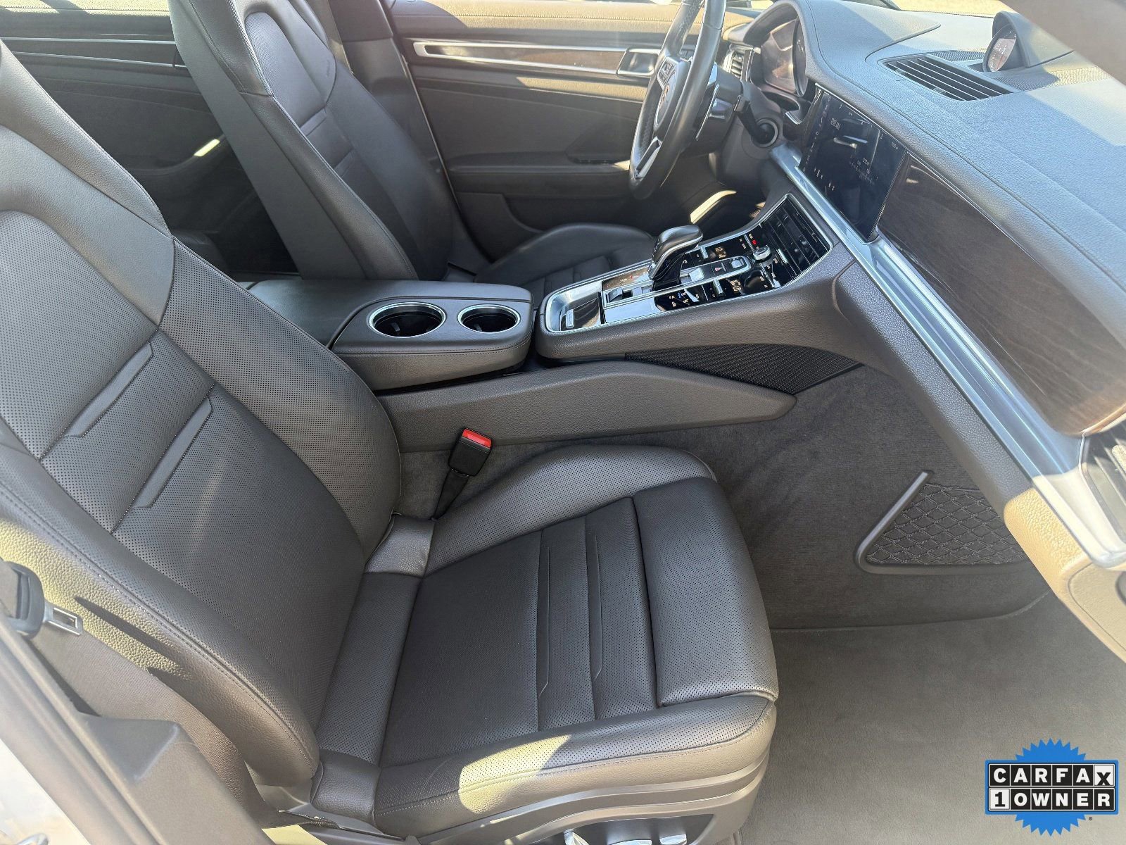 Used 2018 Porsche Panamera 4S image 12