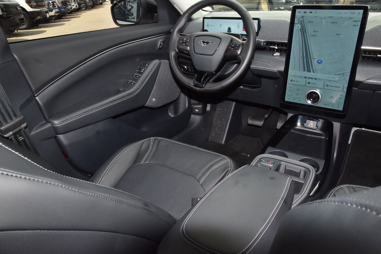 Certified 2025 Ford Mustang Mach-E Premium image 15