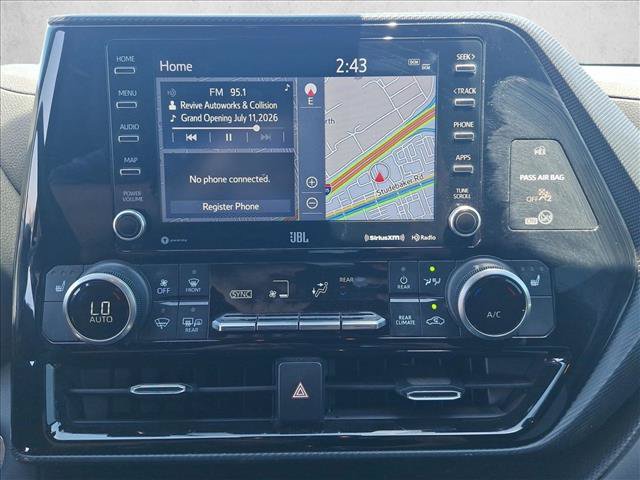Used 2022 Toyota Highlander XSE FWD image 12