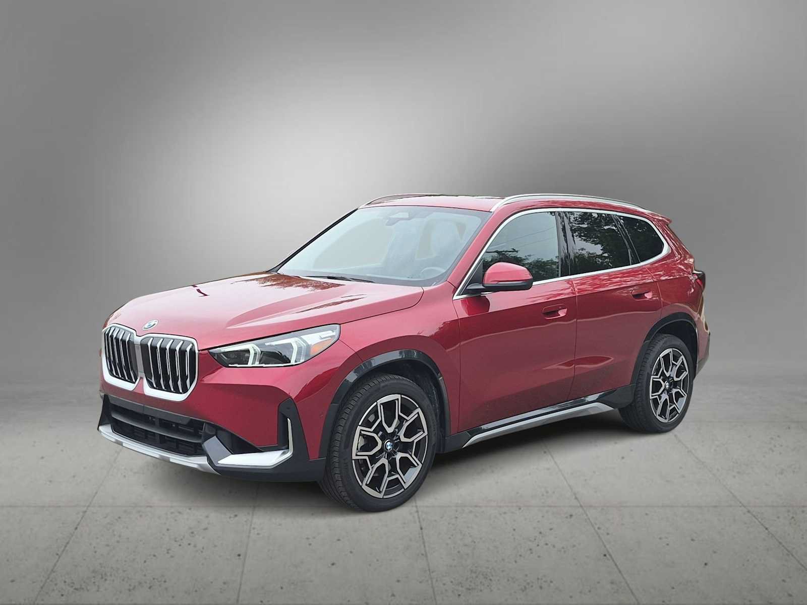 Used 2026 BMW X1 xDrive28i AWD/4WD image 4