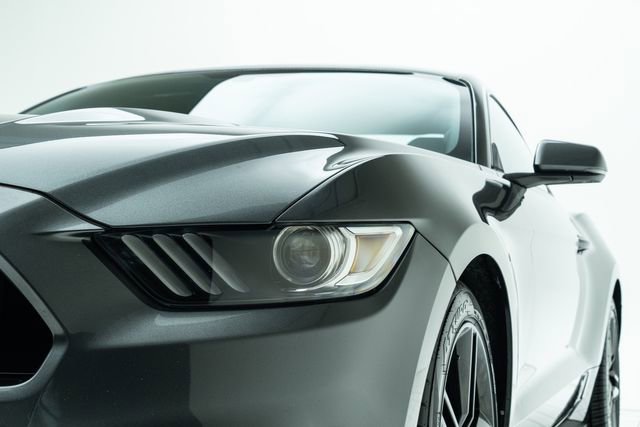 Used 2020 Ford Mustang Premium image 11