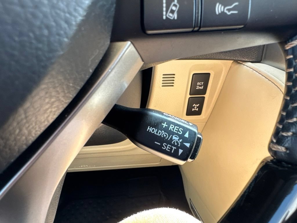 Used 2022 Lexus GX 460 Luxury w/ Sport Design Package AWD/4WD image 15