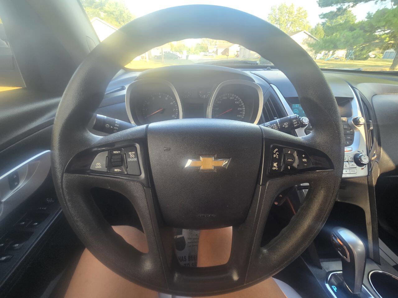 Used 2015 Chevrolet Equinox LS image 15