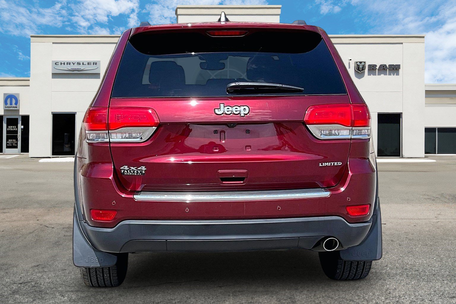 Used 2017 Jeep Grand Cherokee Limited image 4