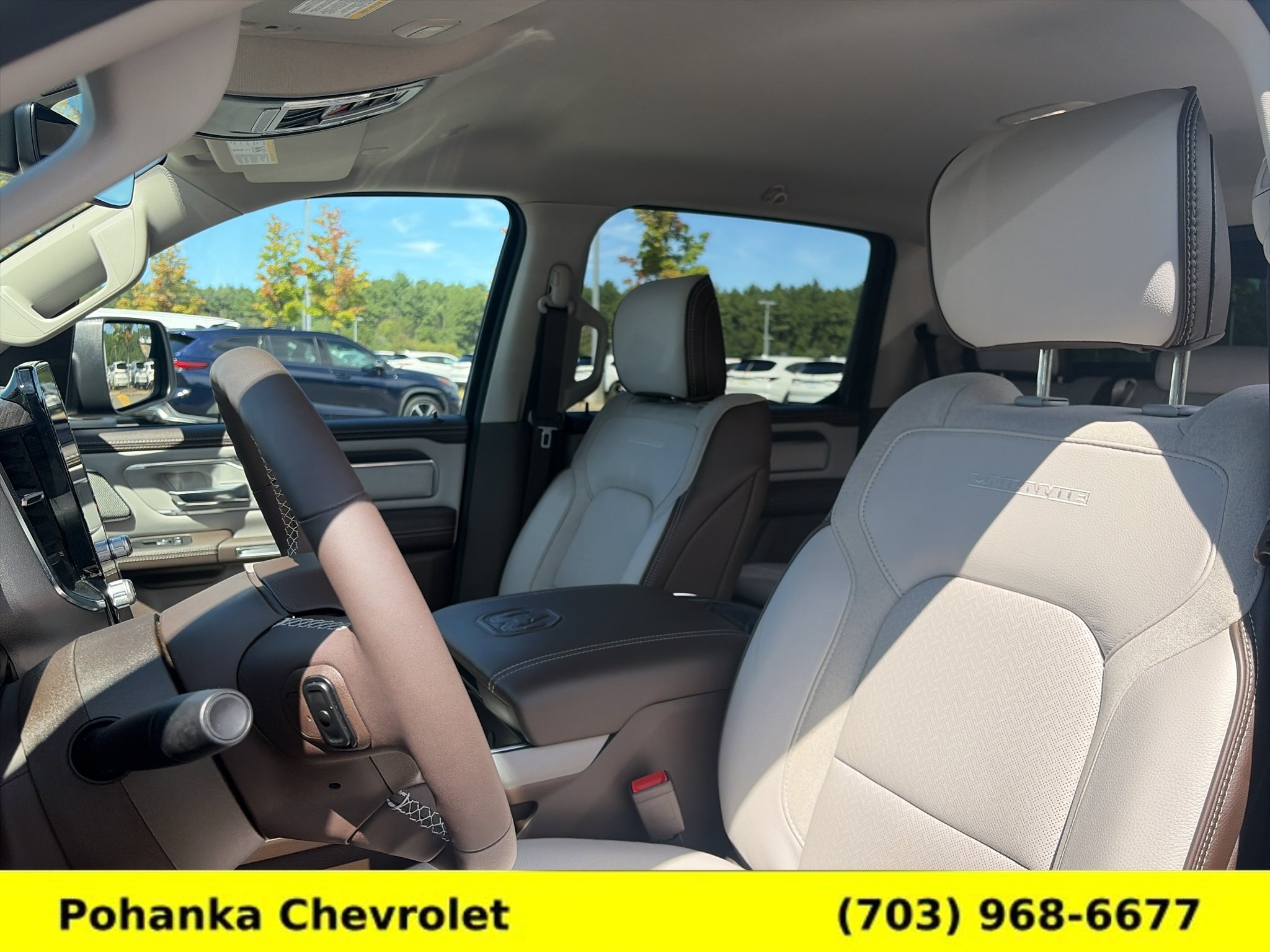 Used 2025 RAM 1500 Laramie AWD/4WD image 17
