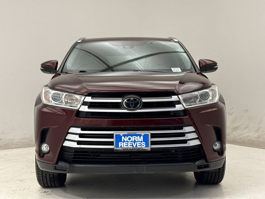 Used 2019 Toyota Highlander XLE AWD/4WD image 3