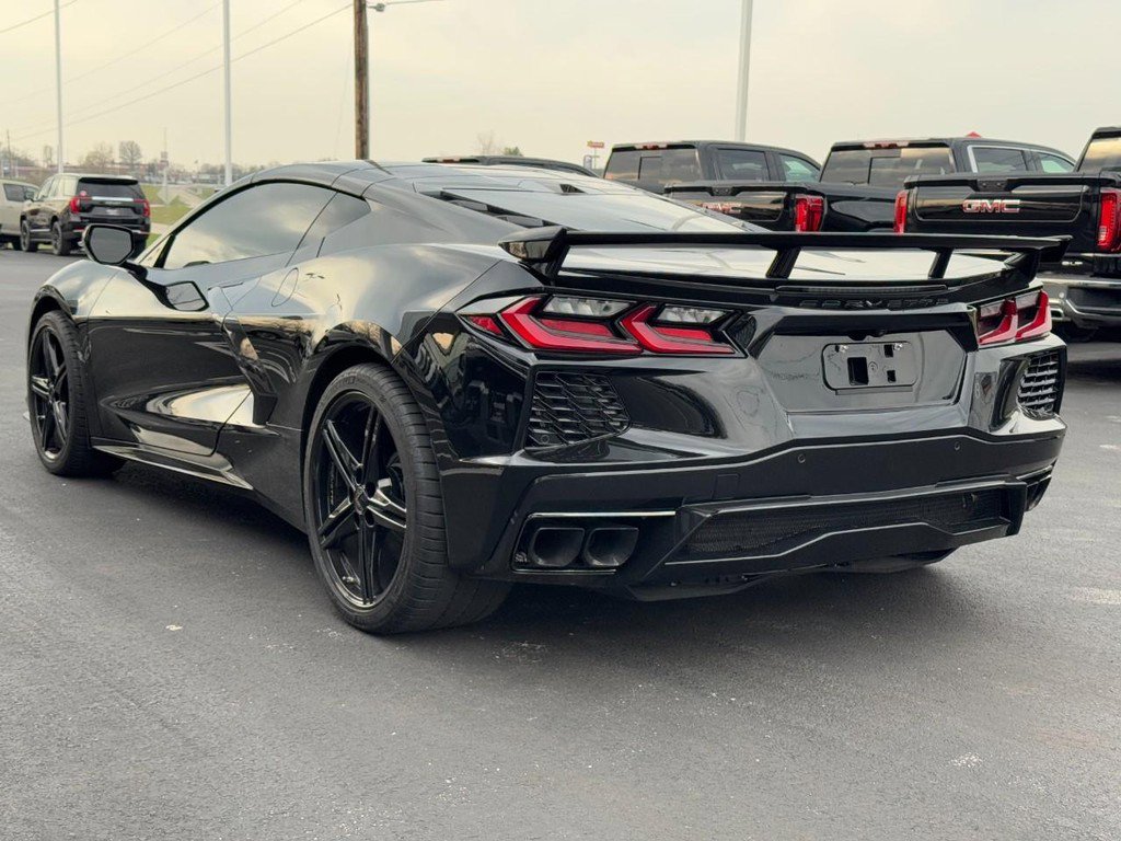 Used 2025 Chevrolet Corvette Stingray Coupe w/ Z51 Performance Package image 10