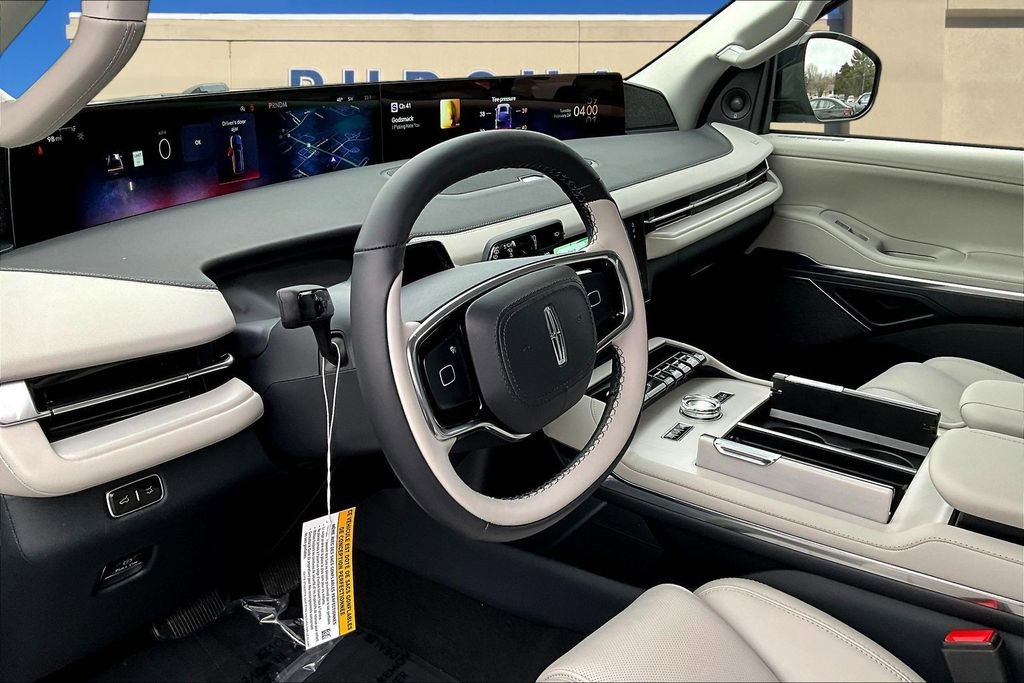 New 2026 Lincoln Navigator L Reserve w/ Jet Appearance Package image 7