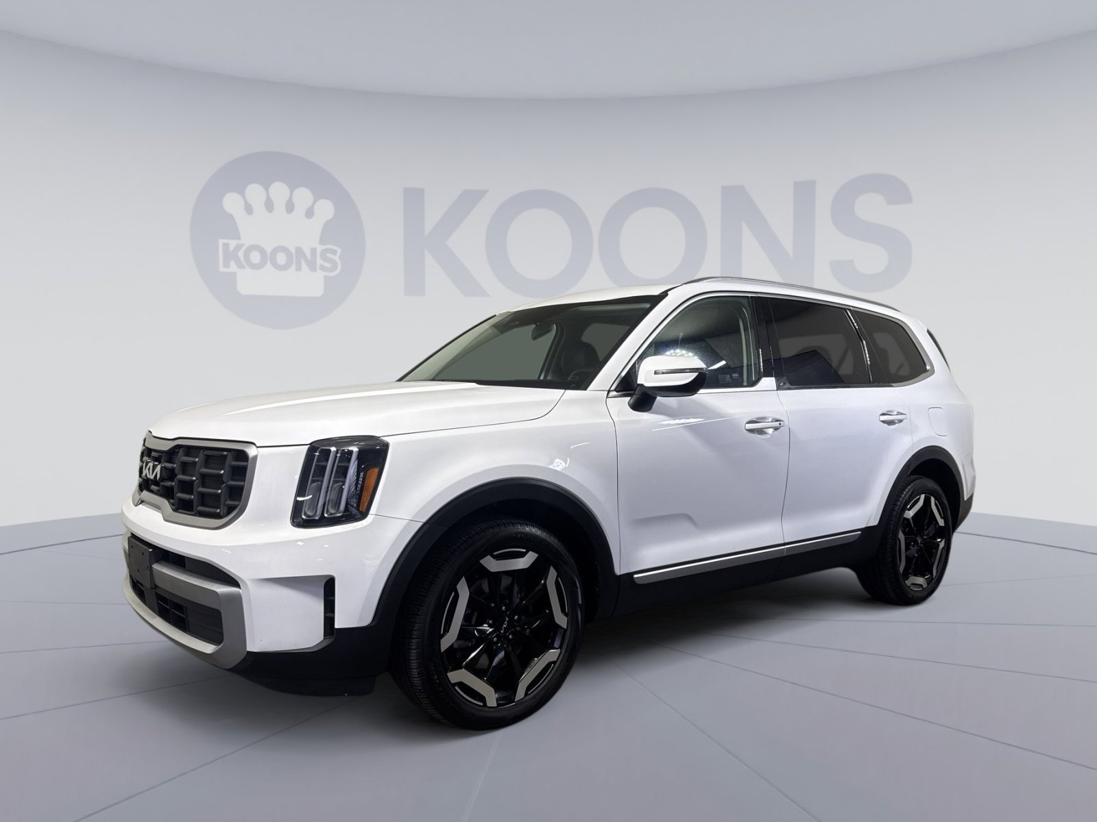 Used 2024 Kia Telluride S w/ S Sunroof Package