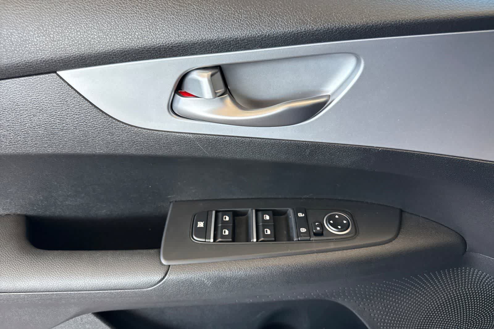 Used 2023 Kia Forte LXS FWD image 12