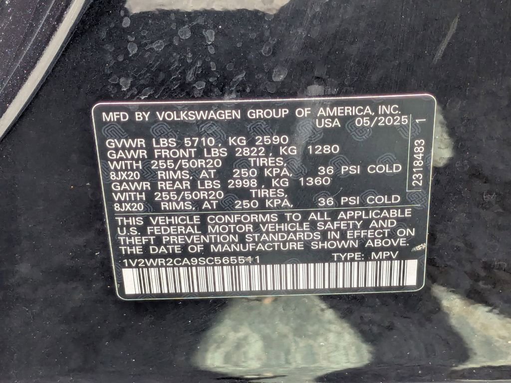 Used 2025 Volkswagen Atlas SE FWD image 32