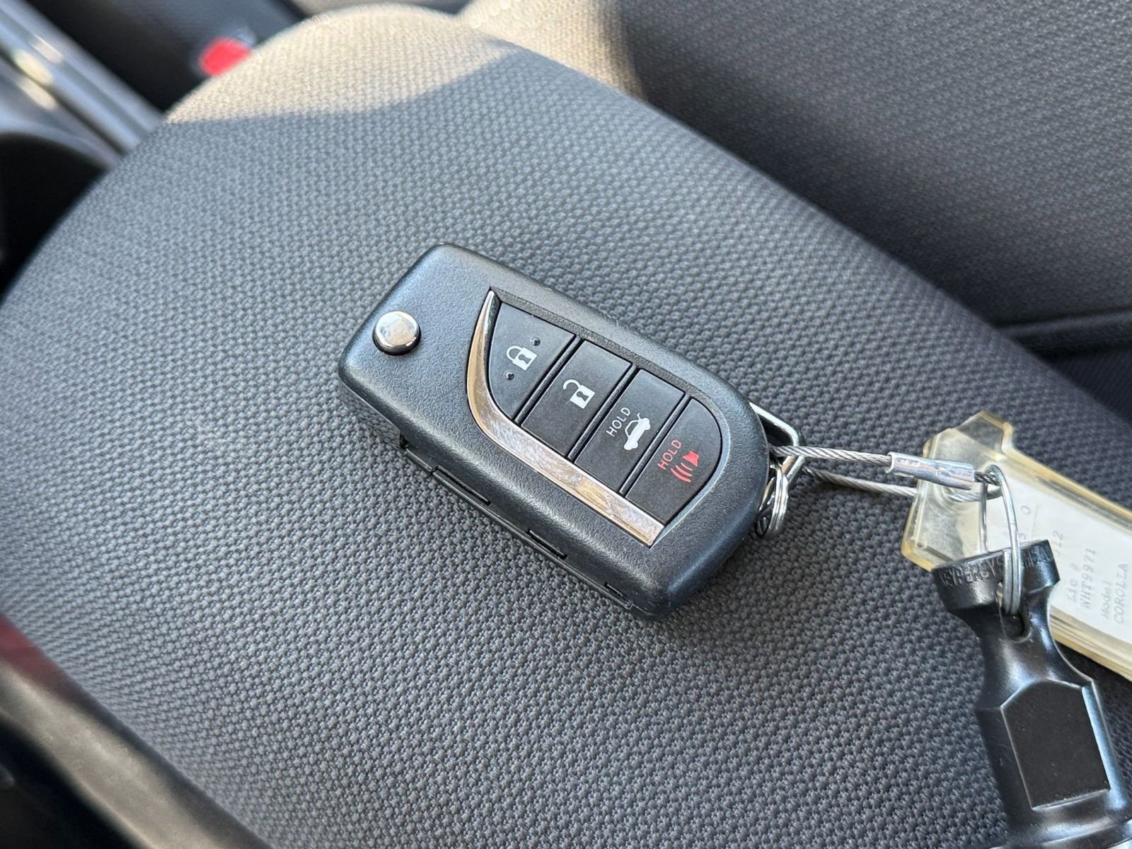 Used 2025 Toyota Corolla LE image 21