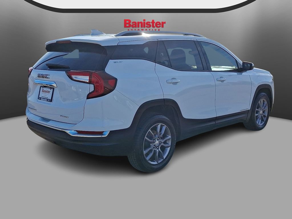 Used 2023 GMC Terrain SLT image 4