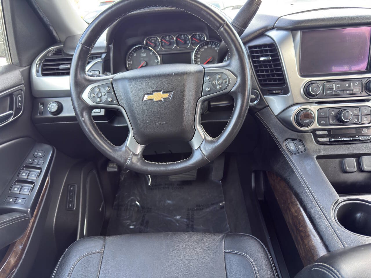 Used 2015 Chevrolet Tahoe LT RWD image 16