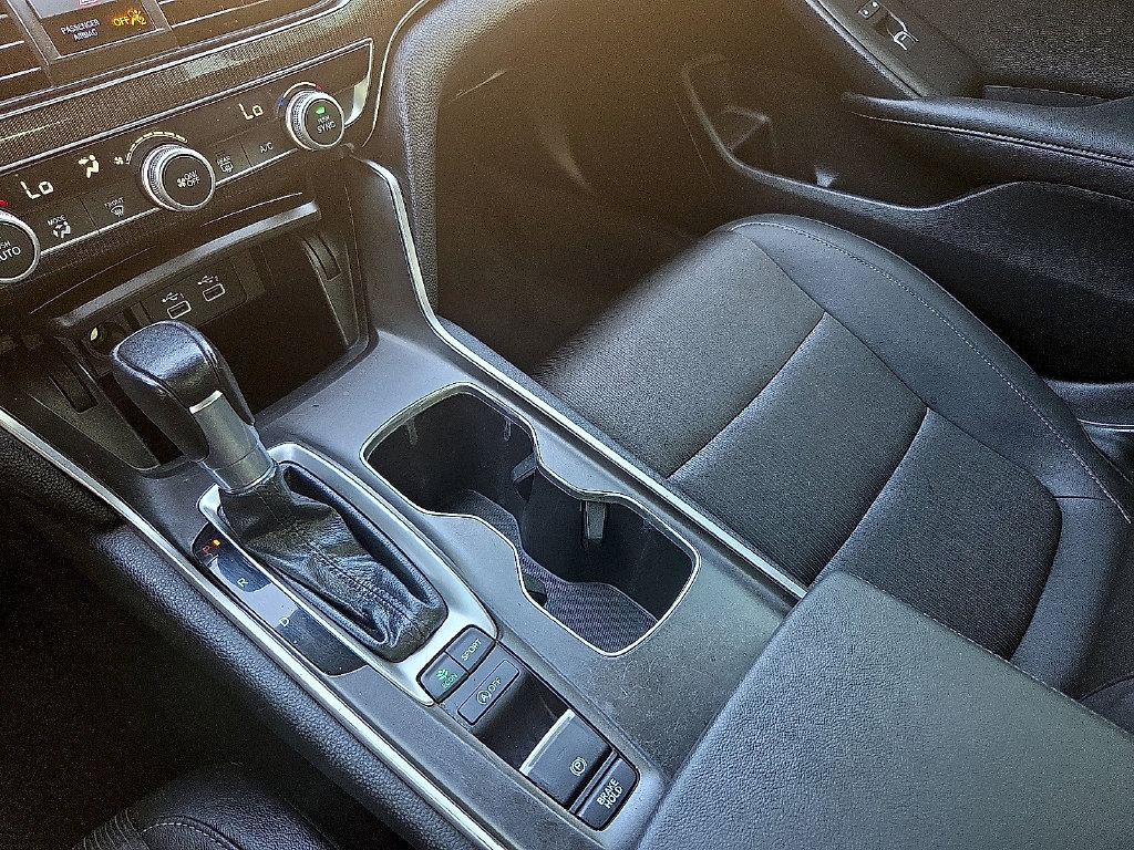 Used 2022 Honda Accord Sport image 25
