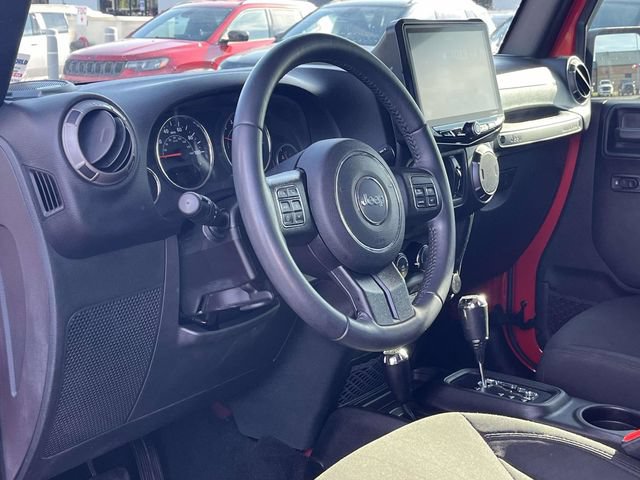 Used 2018 Jeep Wrangler Unlimited Sport S AWD/4WD image 12