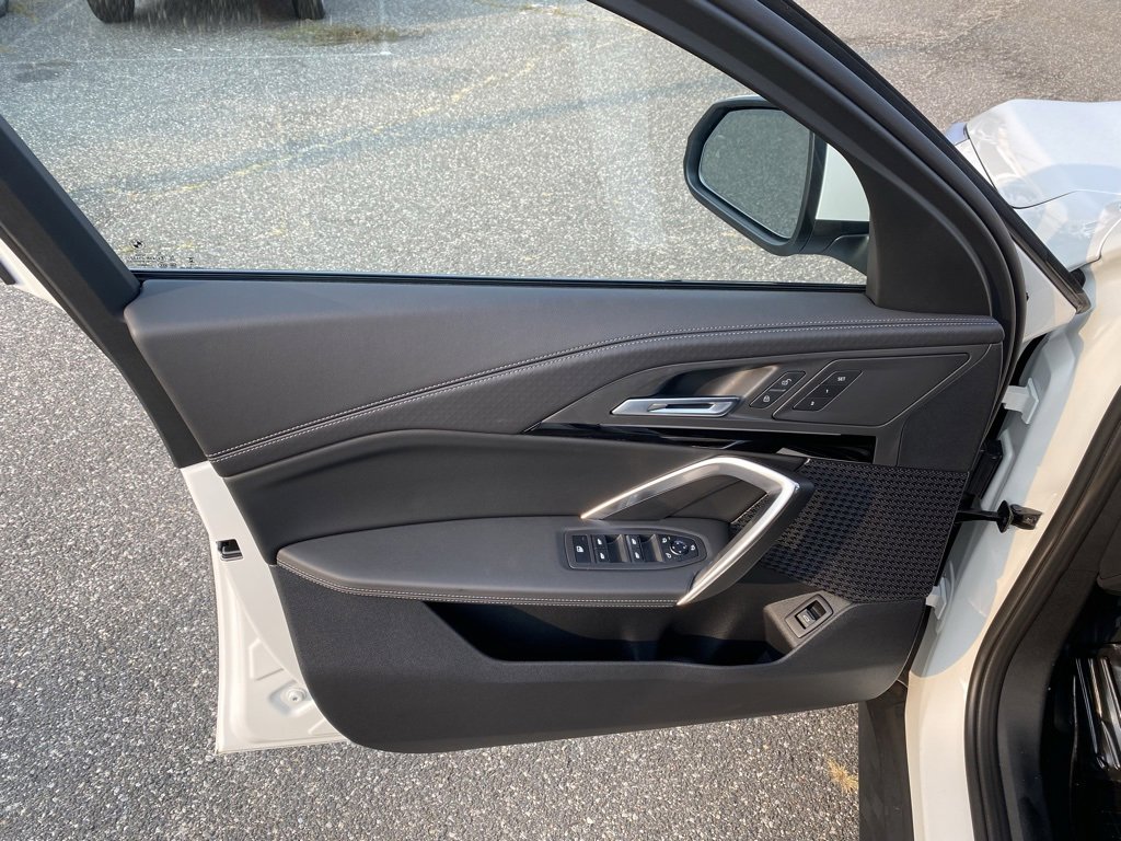 New 2026 BMW X2 xDrive28i w/ Convenience Package image 13