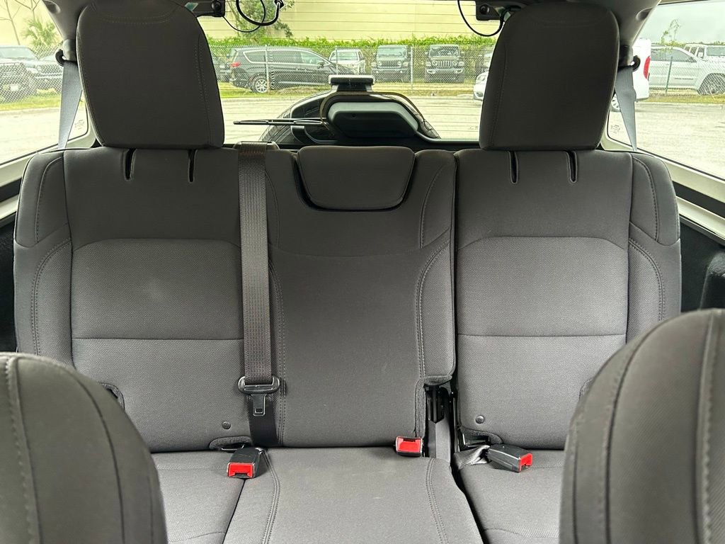 Certified 2018 Jeep Wrangler Unlimited Sahara image 15