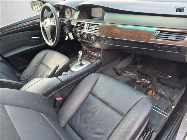 Used 2009 BMW 528i Sedan RWD image 21