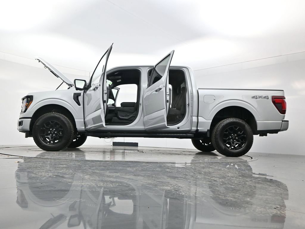 New 2026 Ford F150 XLT w/ Equipment Group 302A MID image 57