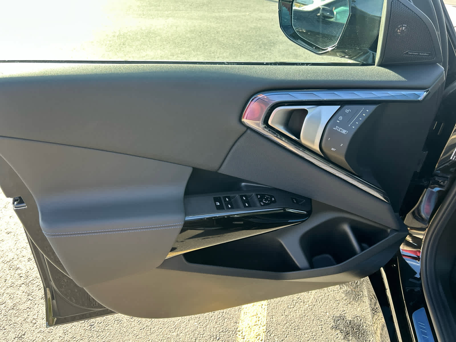 Used 2026 BMW X3 xDrive30 w/ Premium Package image 27