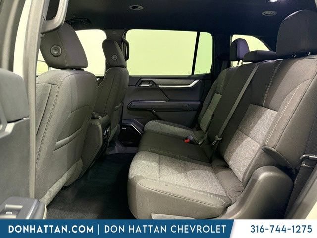 Used 2025 GMC Acadia Elevation FWD image 13