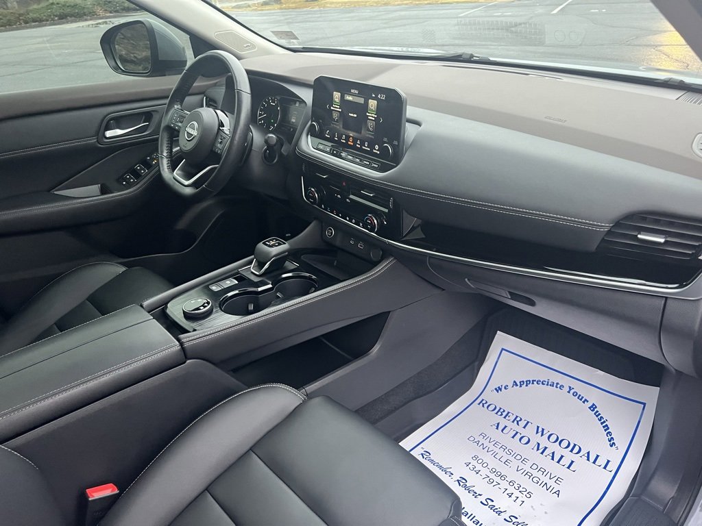 Used 2023 Nissan Rogue SL w/ SL Premium Package image 11