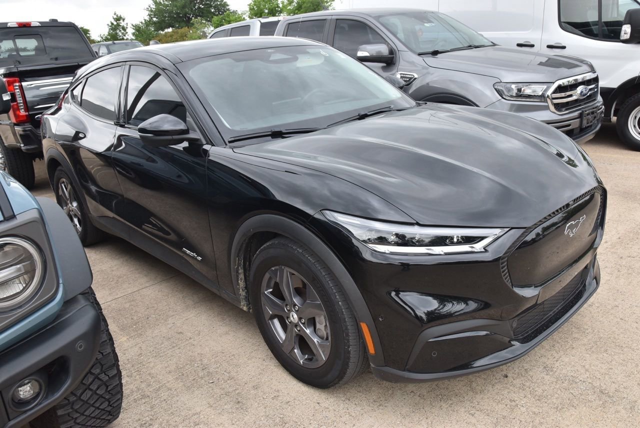 Used 2023 Ford Mustang Mach-E Select image 5