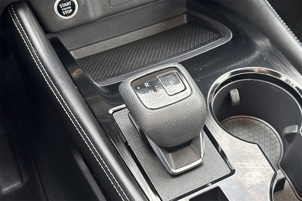 Used 2023 Nissan Rogue SL w/ SL Premium Package image 23