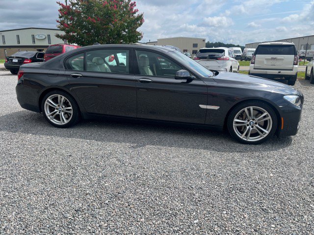 Used 2013 BMW 750Li RWD image 5