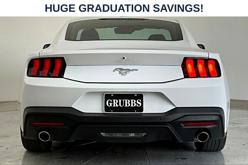 Used 2024 Ford Mustang Coupe RWD image 7