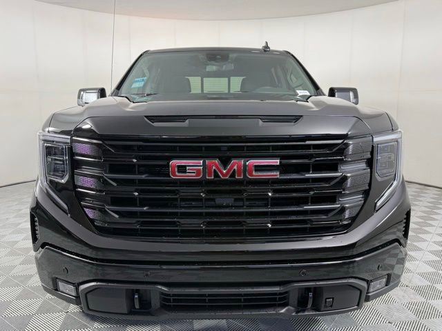 Used 2025 GMC Sierra 1500 Elevation w/ Preferred Package image 6