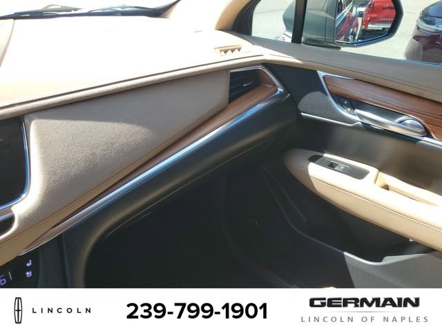 Used 2018 Cadillac XT5 Platinum w/ Driver Assist Package image 36