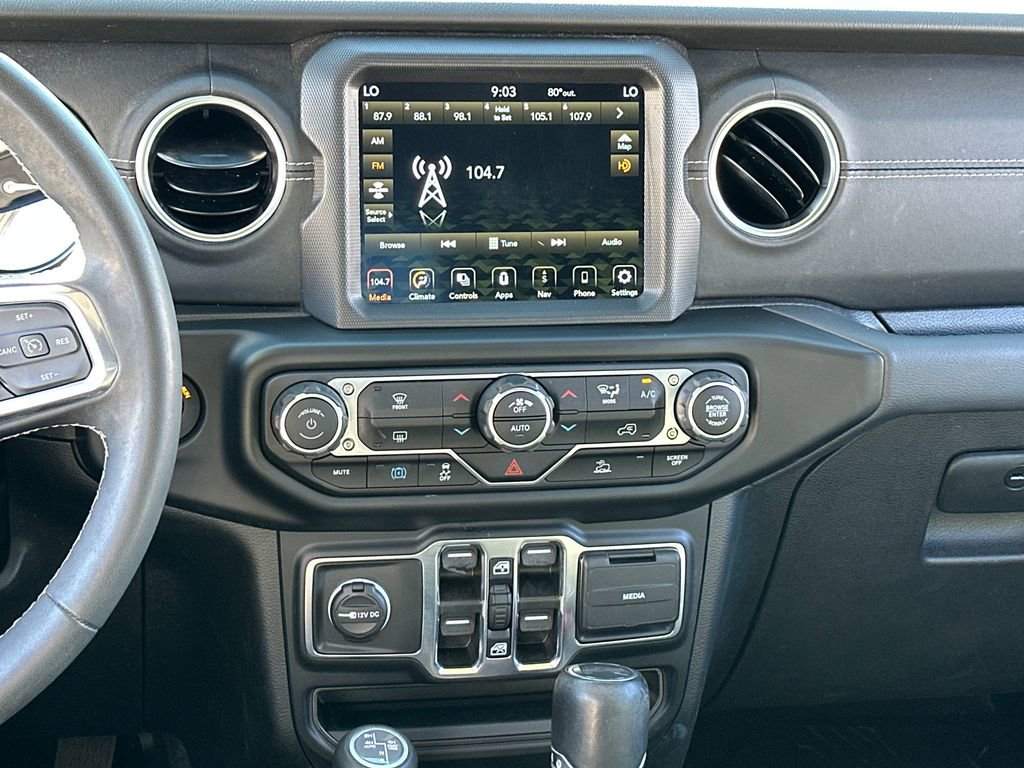 Used 2023 Jeep Wrangler Unlimited Sahara image 16