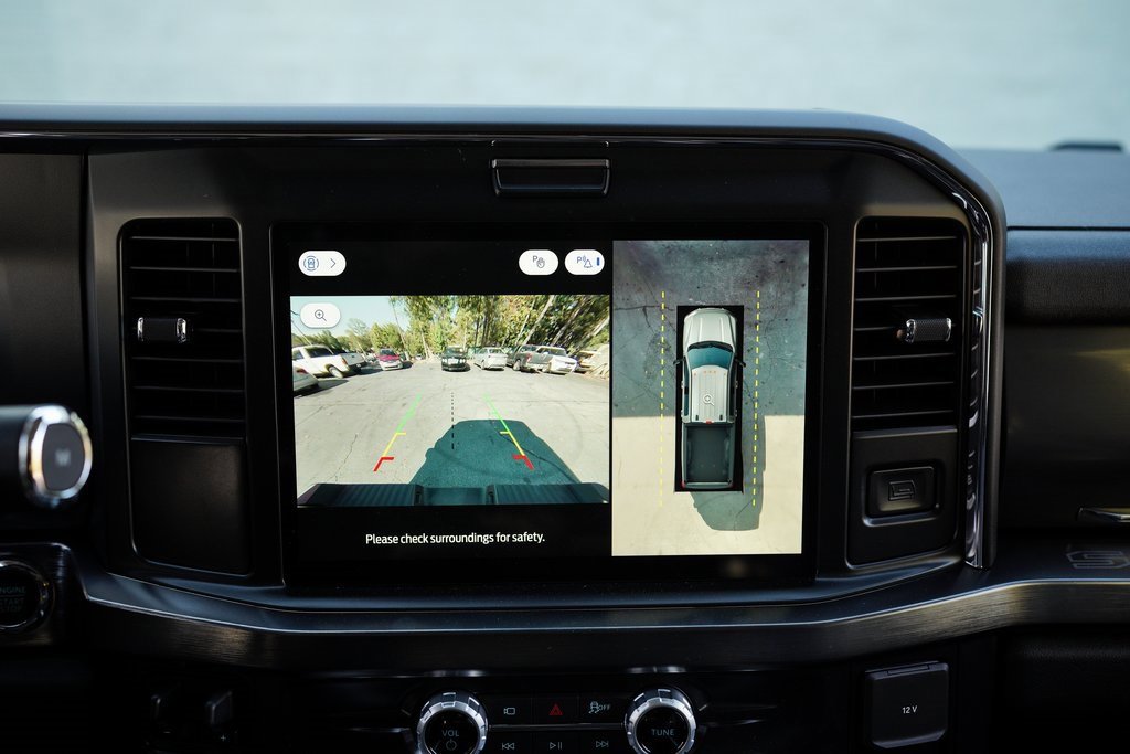 Used 2025 Ford F350 Lariat image 33