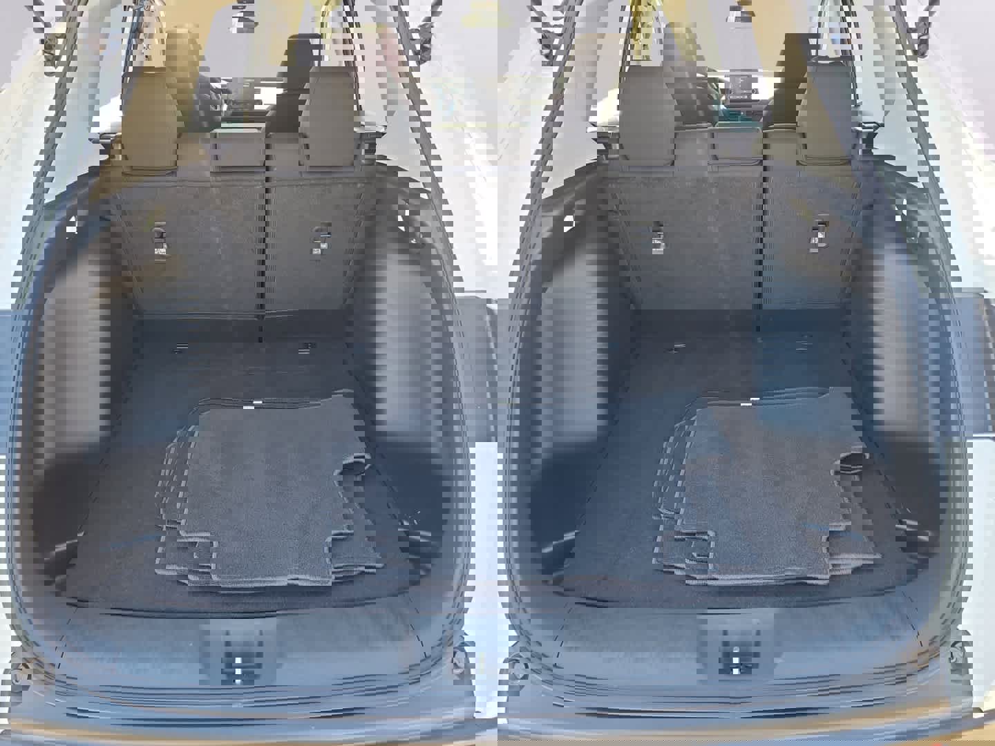 Certified 2025 Honda HR-V LX image 28