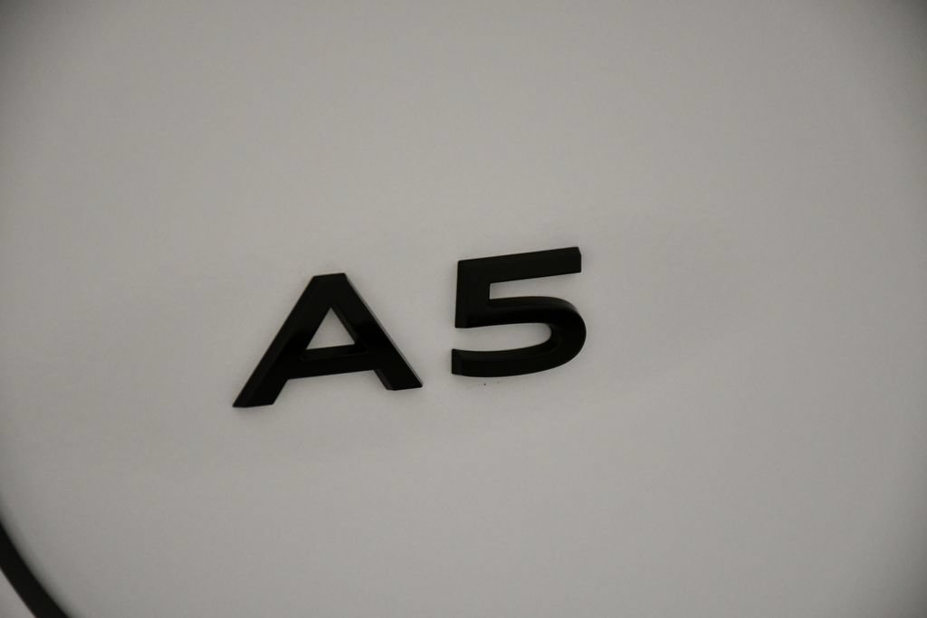 Used 2025 Audi A5 2.0T Premium Plus w/ Premium Plus AWD/4WD image 9