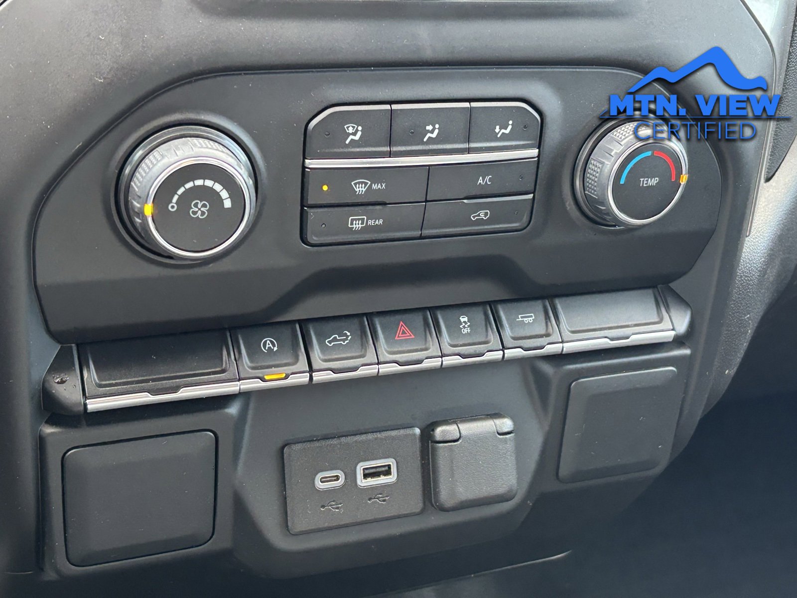 Used 2022 Chevrolet Silverado 1500 Custom image 6