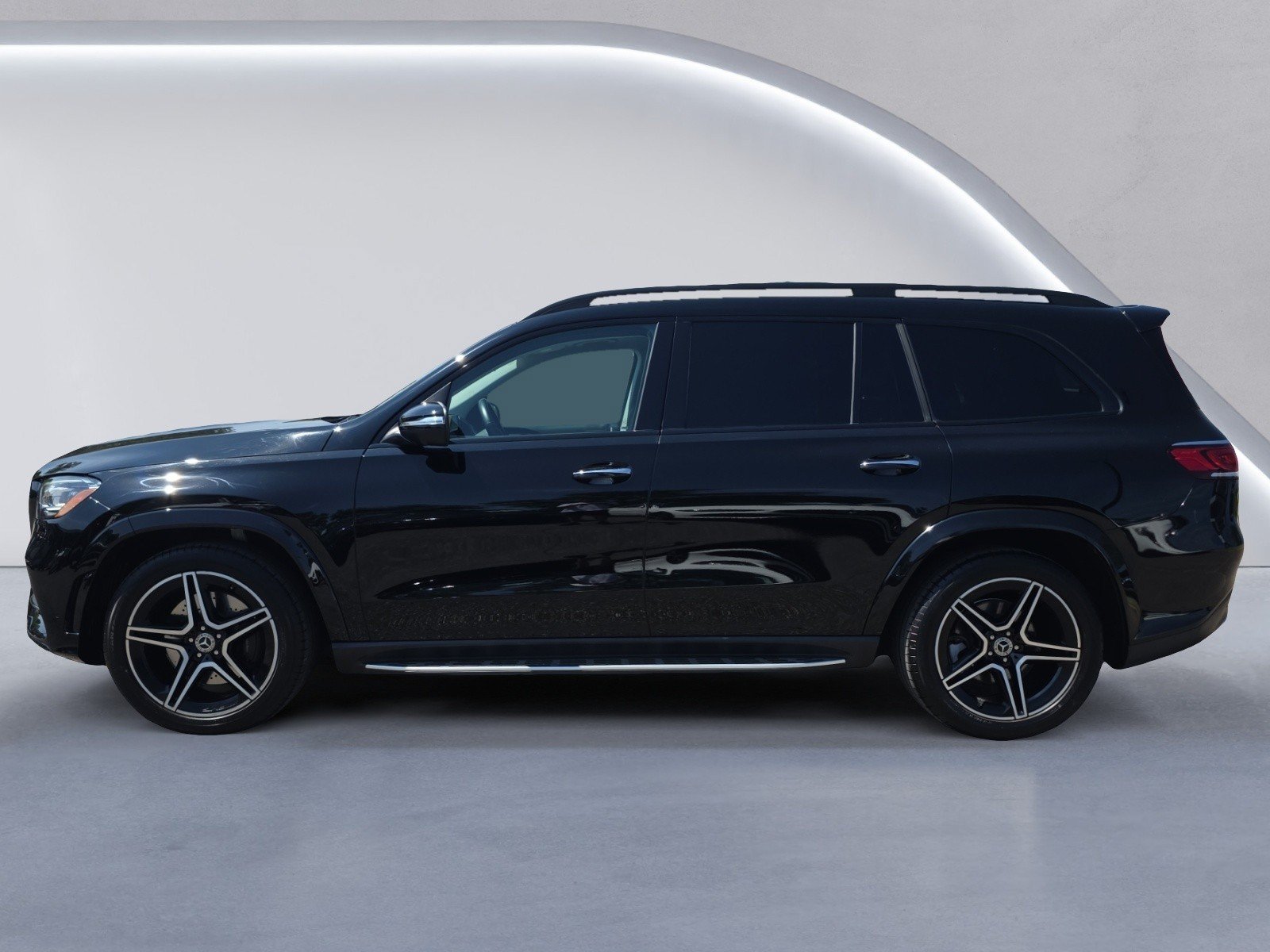 Certified 2023 Mercedes-Benz GLS 450 4MATIC w/ AMG Line Exterior image 6