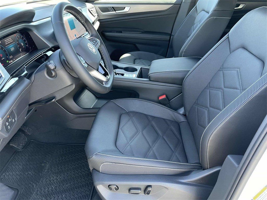New 2026 Volkswagen Atlas Cross Sport SE FWD image 22