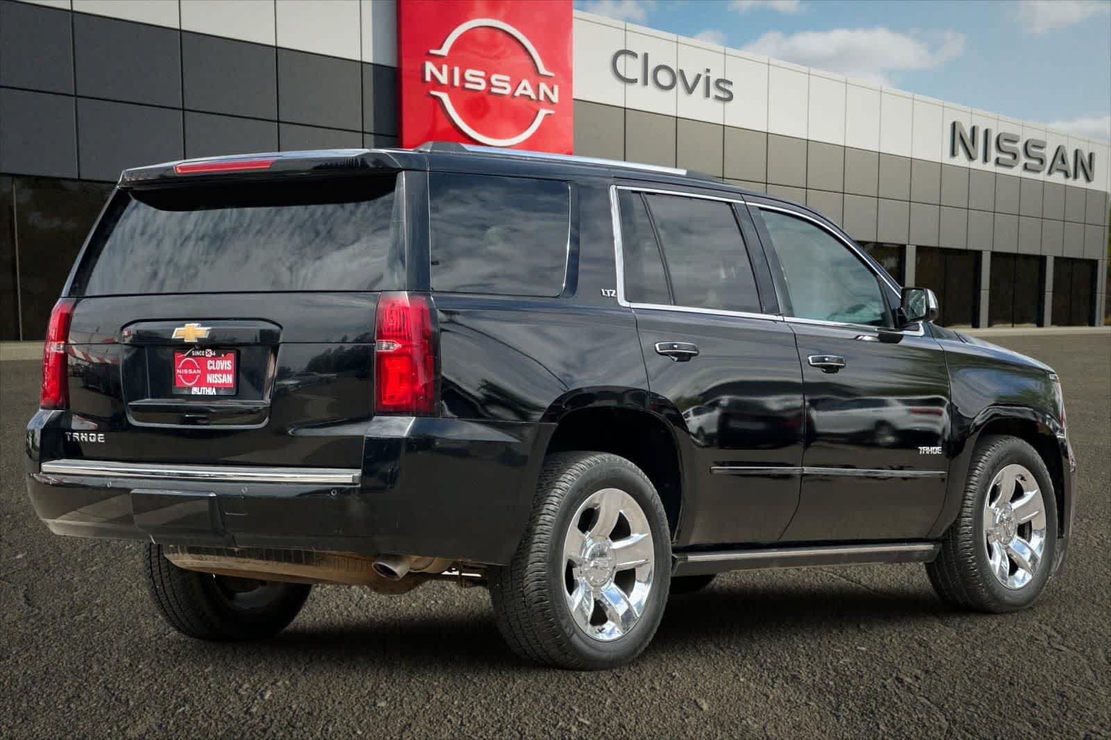 Used 2015 Chevrolet Tahoe LTZ AWD/4WD image 3
