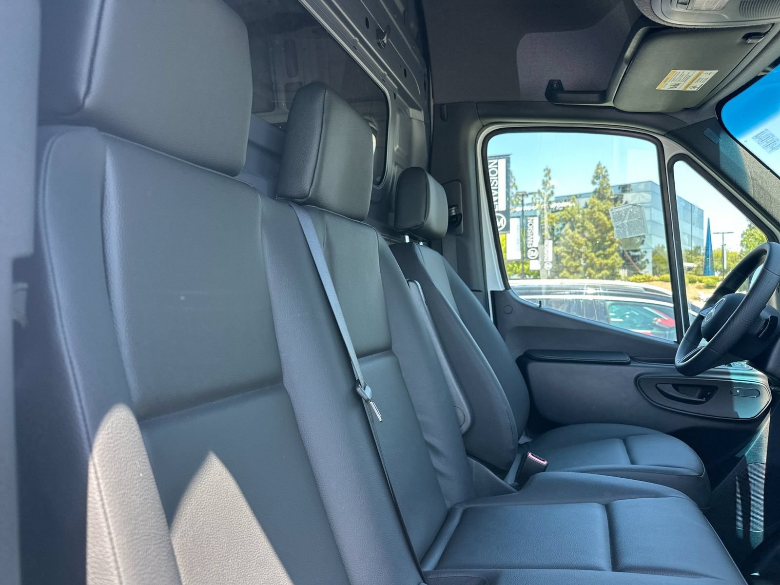 New 2025 Mercedes-Benz Sprinter 2500 image 18