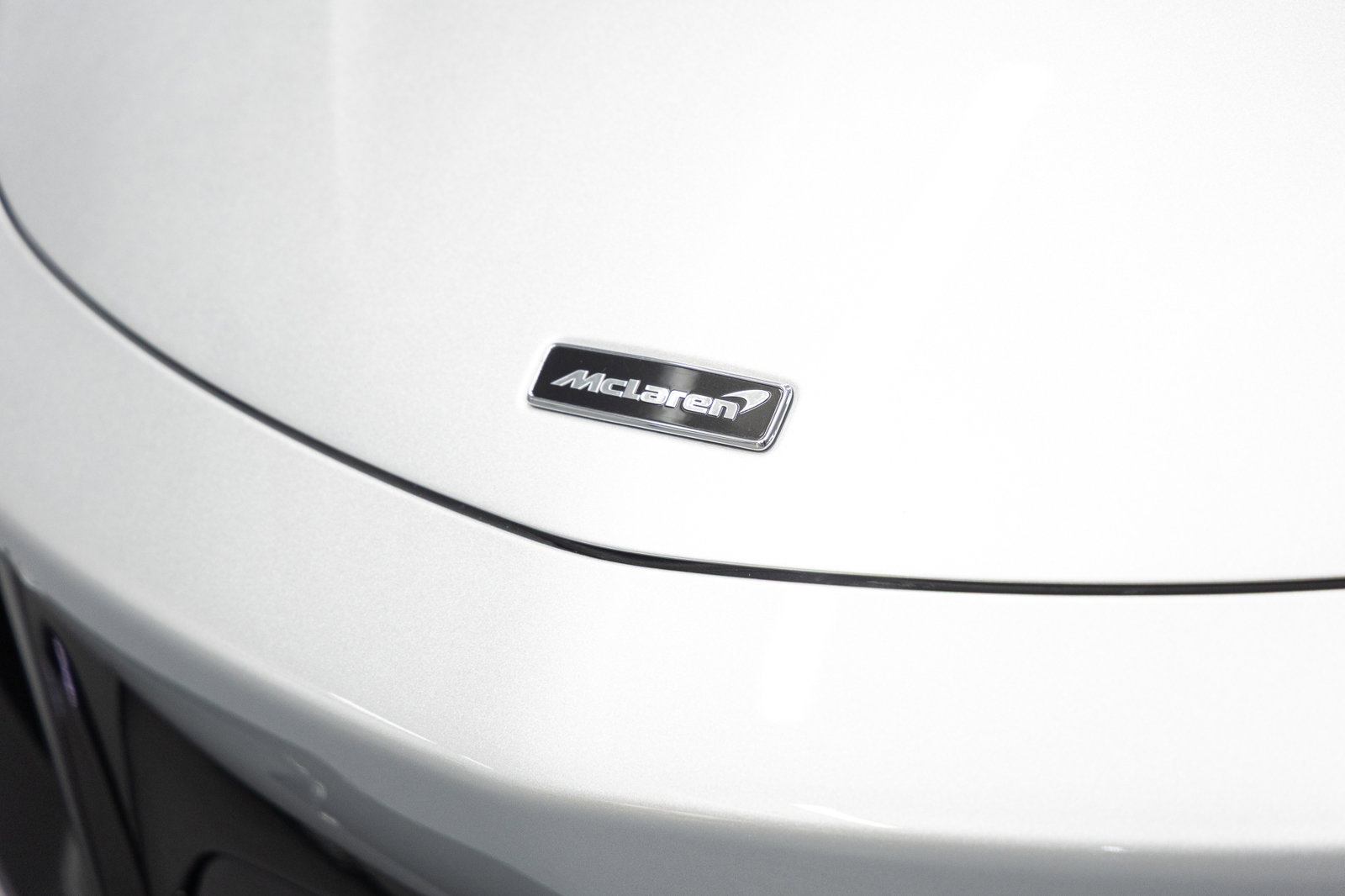 Used 2023 McLaren Artura image 26