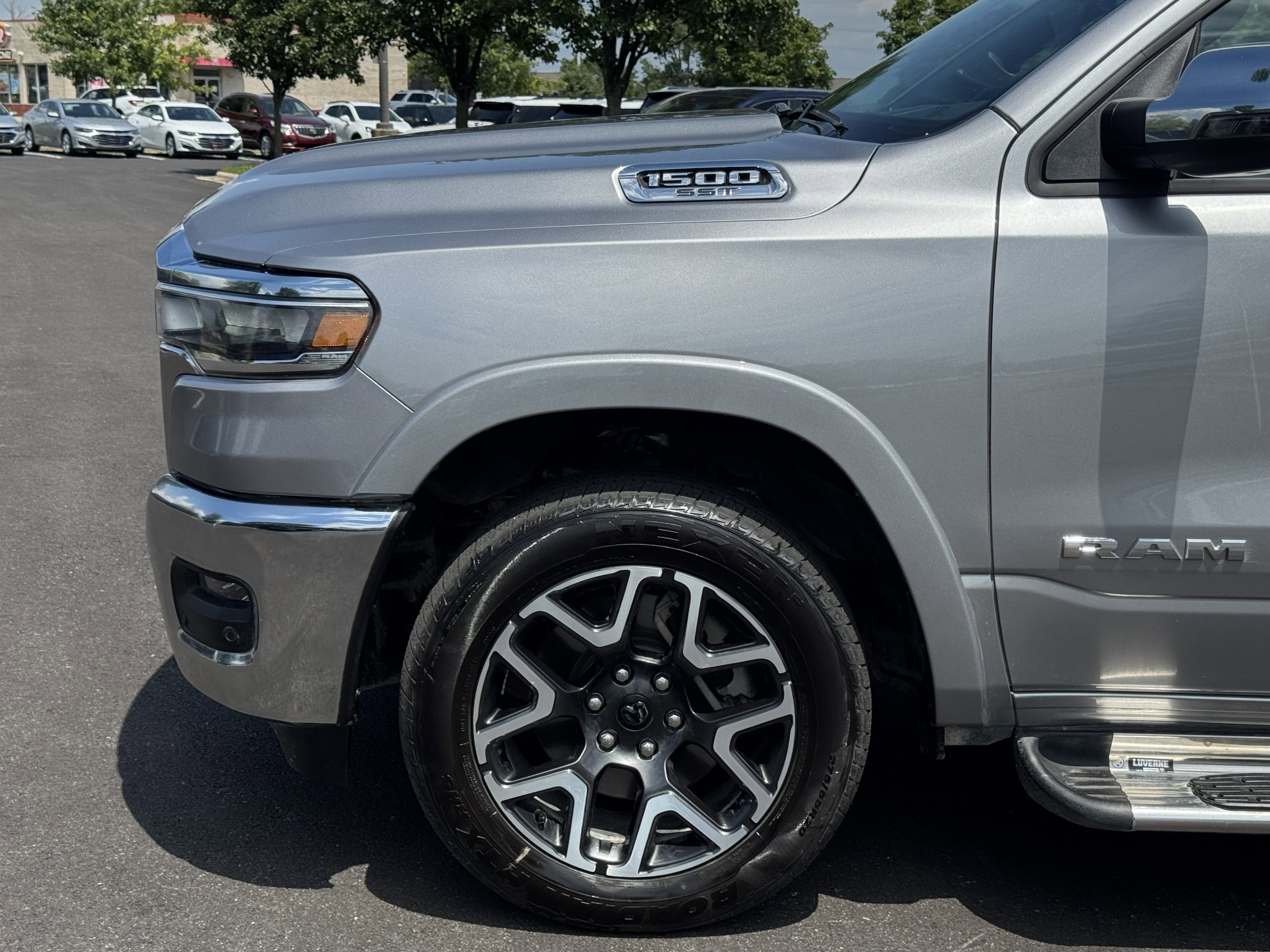 Used 2025 RAM 1500 Laramie image 33