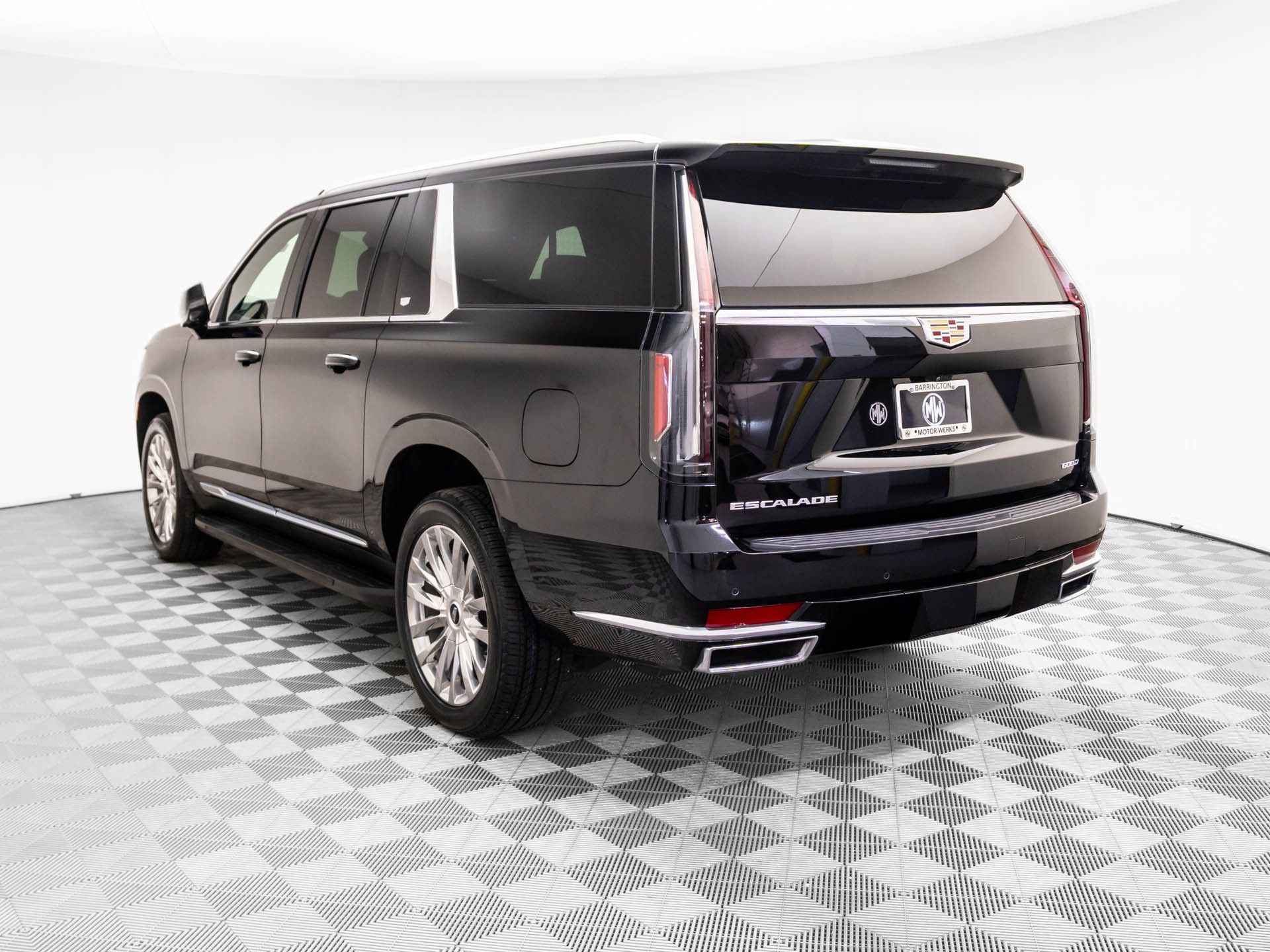Certified 2023 Cadillac Escalade ESV Premium Luxury image 3