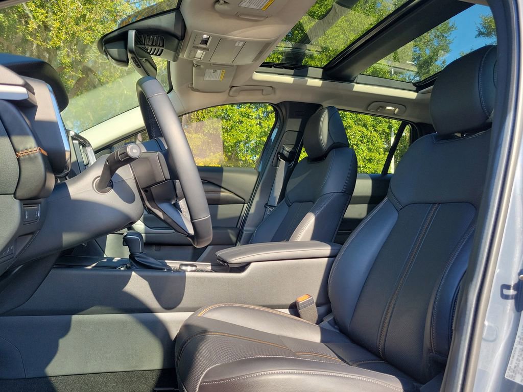 Certified 2025 MAZDA CX-50 2.5 Hybrid w/ Weather Package image 18