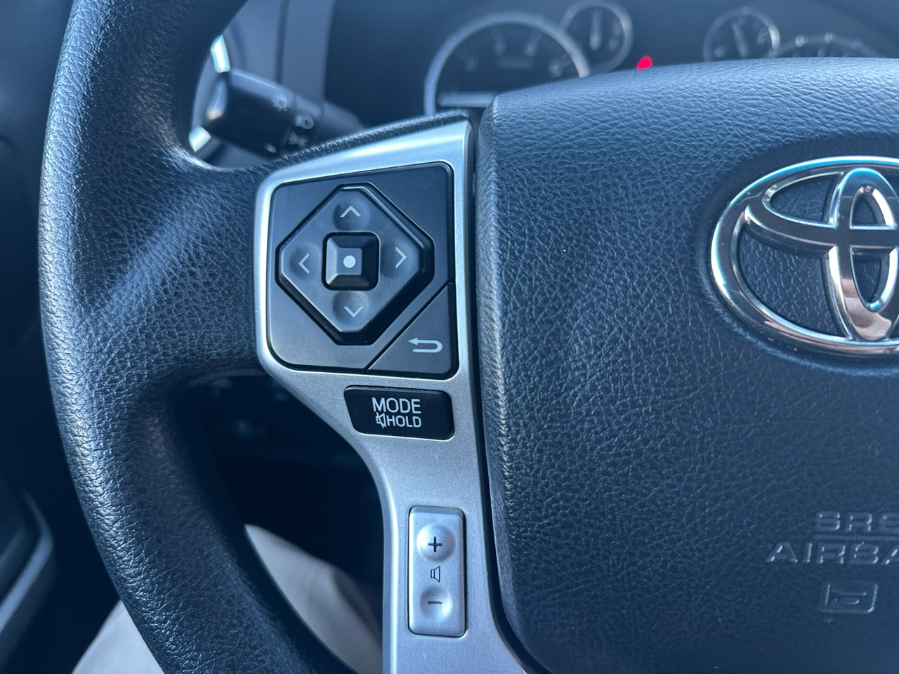 Used 2014 Toyota Tundra SR image 34